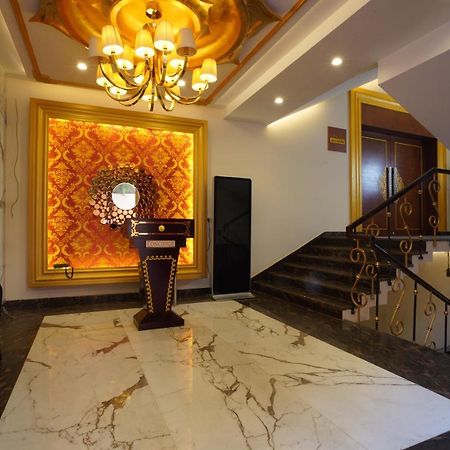 ออล เฮฟเวน โกลด์ Hotel นิวเดลี ภายนอก รูปภาพ