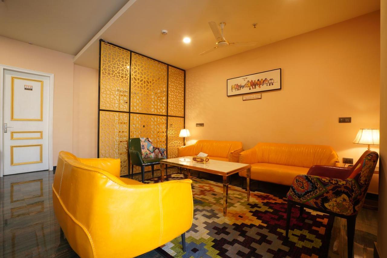 ออล เฮฟเวน โกลด์ Hotel นิวเดลี ภายนอก รูปภาพ