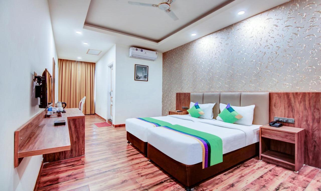 ออล เฮฟเวน โกลด์ Hotel นิวเดลี ภายนอก รูปภาพ